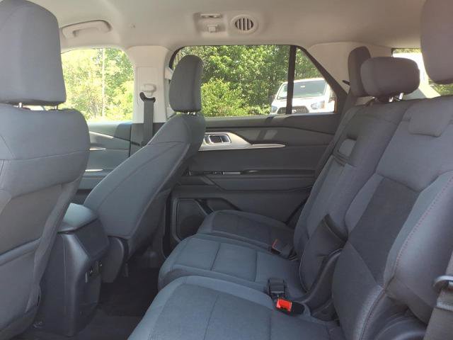 Certified 2025 Ford Explorer Active AWD/4WD image 19