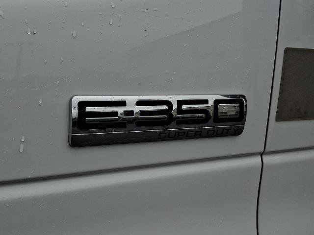 Certified 2022 Ford E-350 and Econoline 350 Super Duty RWD image 24