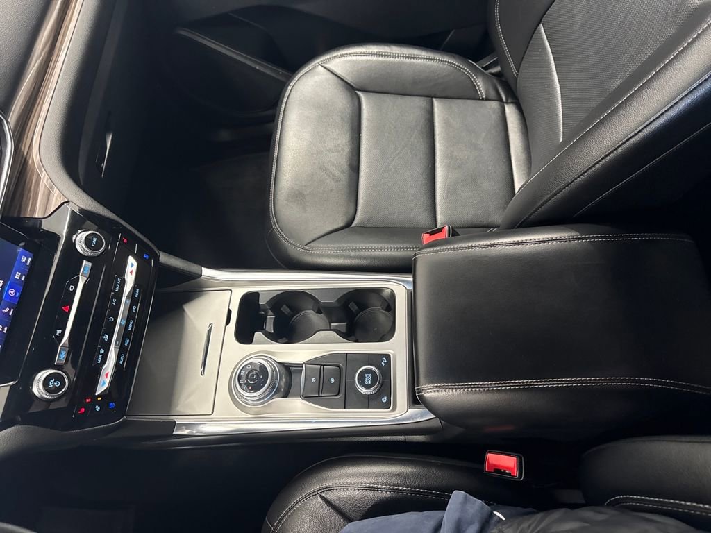 Certified 2022 Ford Explorer Limited w/ Limited Technology Package image 26