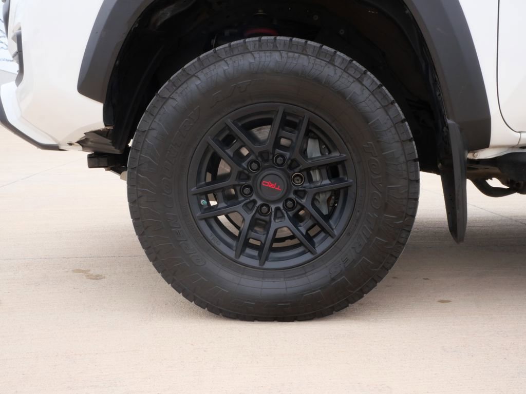 Used 2020 Toyota Tacoma TRD Pro AWD/4WD image 12