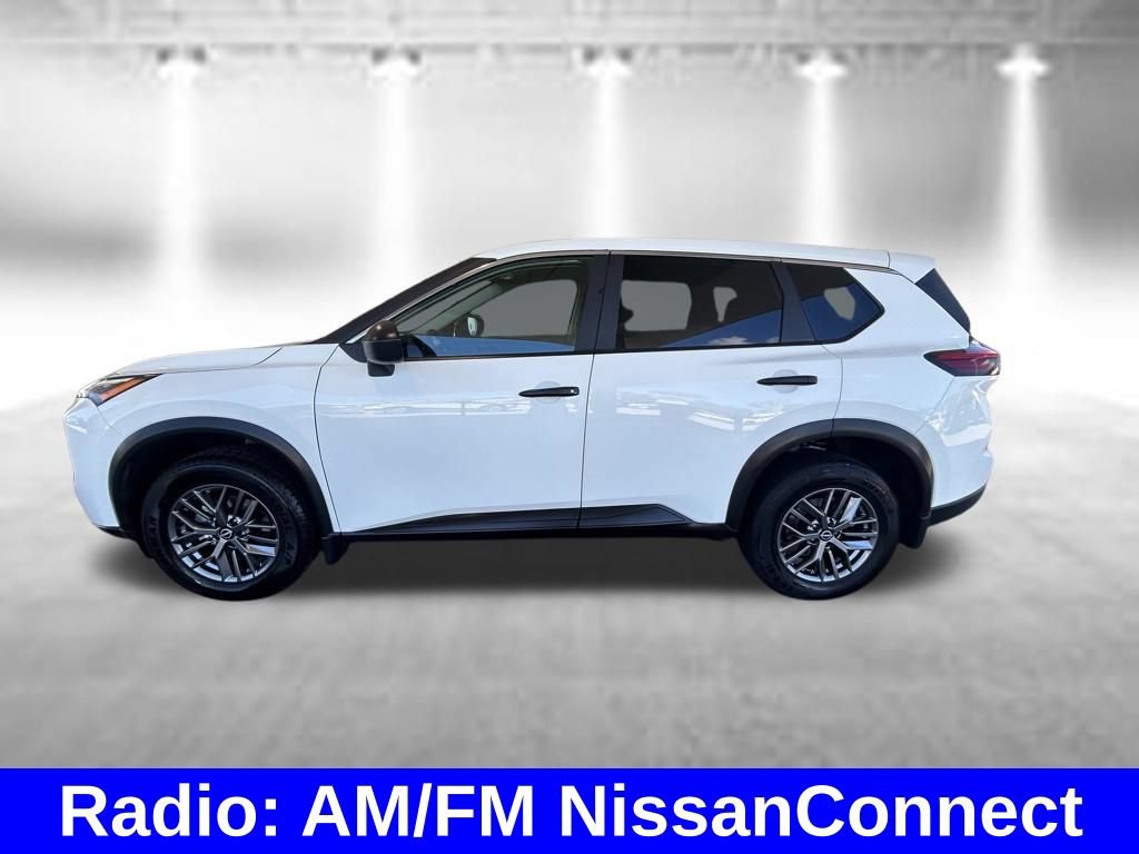 Used 2024 Nissan Rogue S AWD/4WD image 8