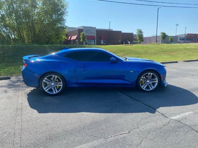 Used 2018 Chevrolet Camaro SS RWD image 8