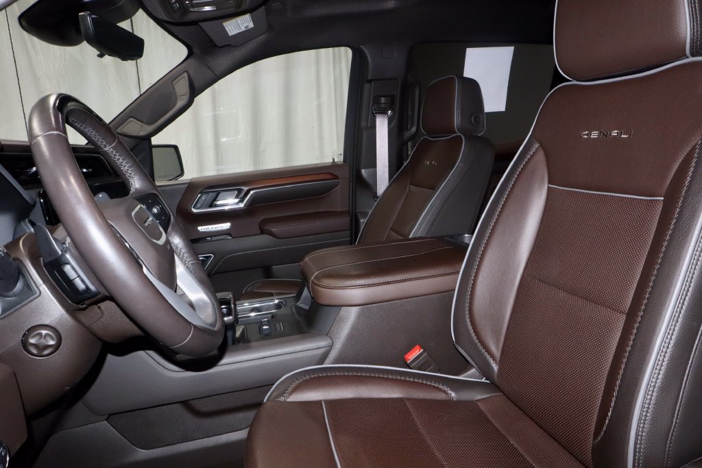 Used 2024 GMC Sierra 1500 Denali w/ Technology Package AWD/4WD image 24