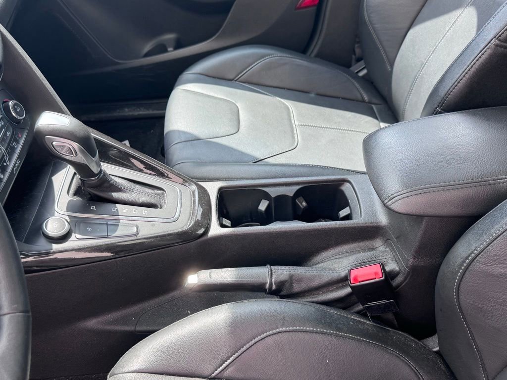 Certified 2017 Ford Focus Titanium FWD image 9