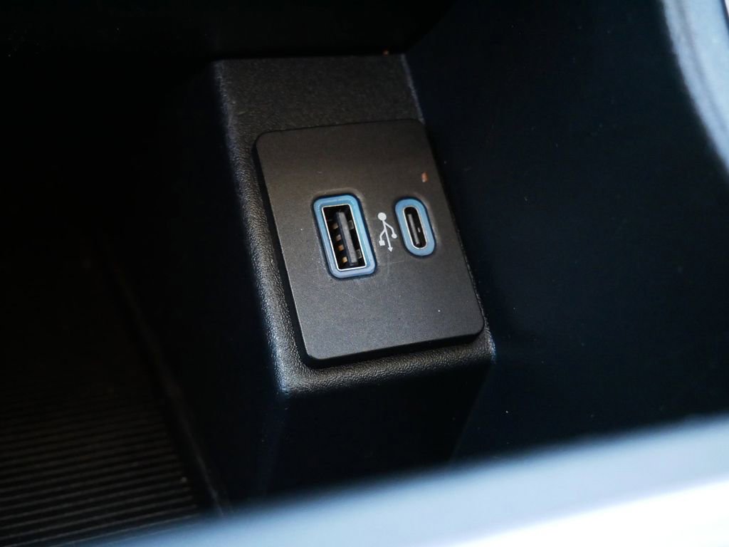 Certified 2024 Ford Edge SEL image 25