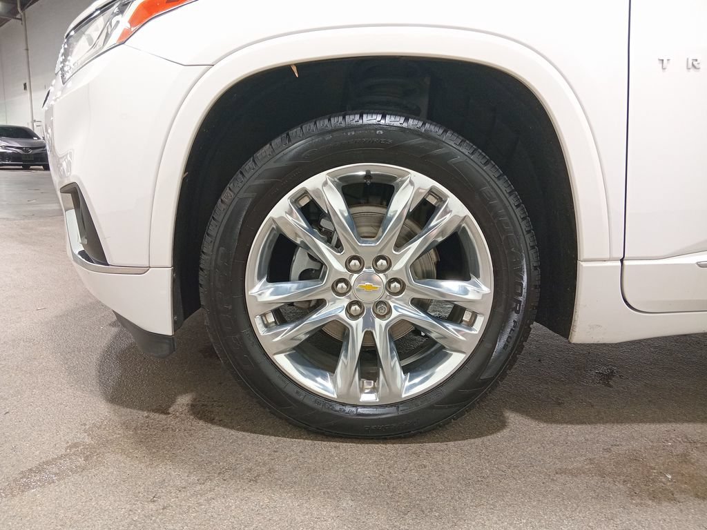 Used 2020 Chevrolet Traverse High Country AWD/4WD image 11
