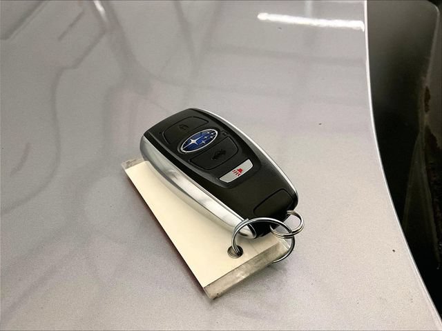 Used 2025 Subaru Crosstrek 2.5i Premium AWD/4WD image 9