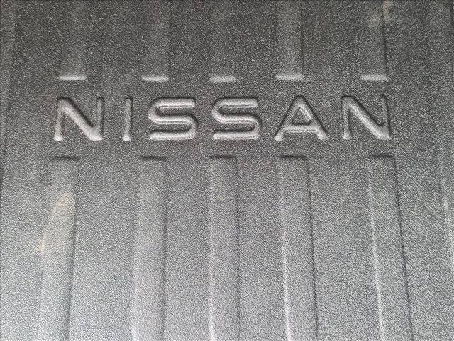 Used 2022 Nissan Pathfinder SV w/ SV Black Package FWD image 6