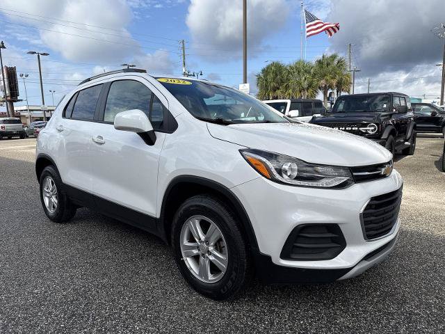 Used 2022 Chevrolet Trax LT w/ LT Convenience Package AWD/4WD image 15