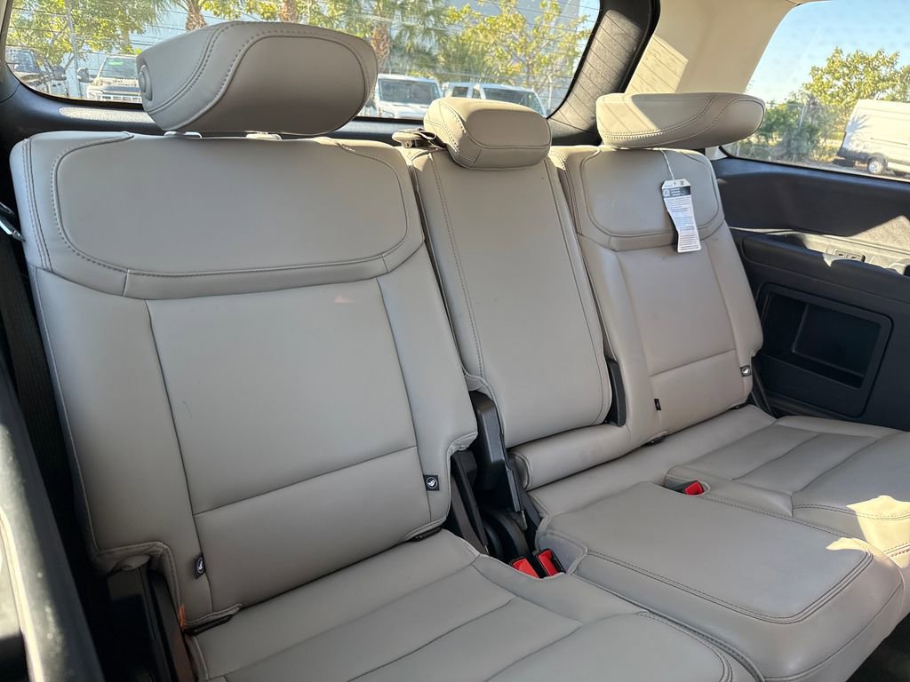 Certified 2025 Ford Expedition Active image 29