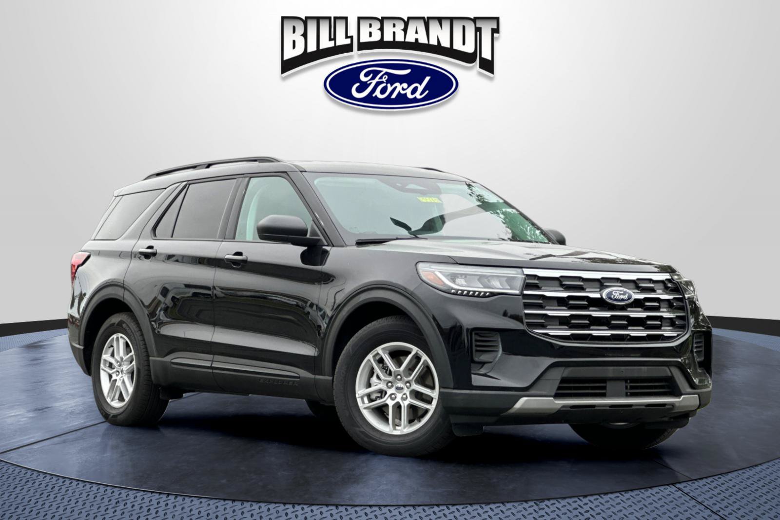 Certified 2026 Ford Explorer Active RWD image 1