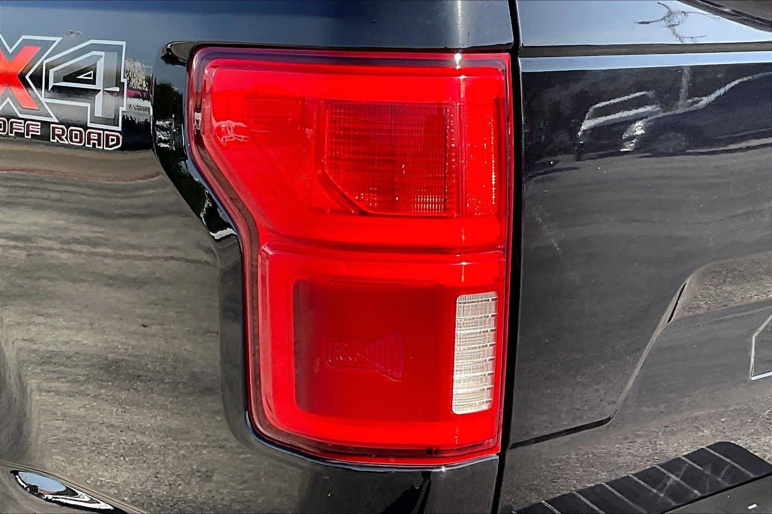 Certified 2020 Ford F150 Lariat w/ Equipment Group 502A Luxury AWD/4WD image 27