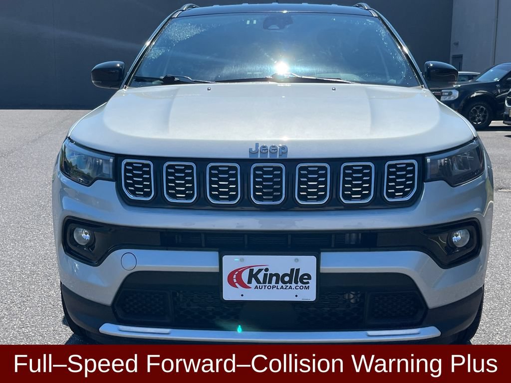 Used 2025 Jeep Compass Limited AWD/4WD image 2