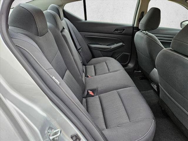 Used 2025 Nissan Altima 2.5 SV FWD image 15