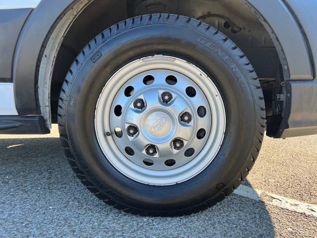 Certified 2022 Ford Transit 250 Medium Roof AWD image 15