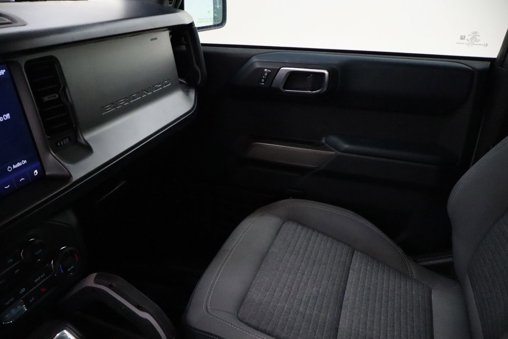 Certified 2021 Ford Bronco Outer Banks w/ Sasquatch Package image 31