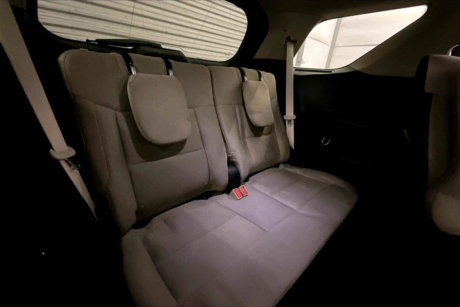 Certified 2020 Ford Explorer XLT w/ Class III Trailer Tow Package image 27