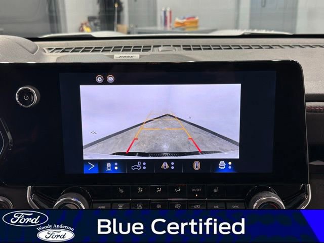 Used 2024 Chevrolet Colorado Z71 w/ Z71 Convenience Package 2 image 16