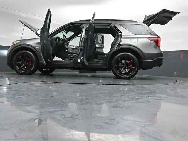 Certified 2020 Ford Explorer ST w/ ST High-Performance Pack AWD/4WD image 54
