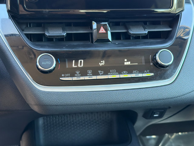 Used 2024 Toyota Corolla LE FWD image 31