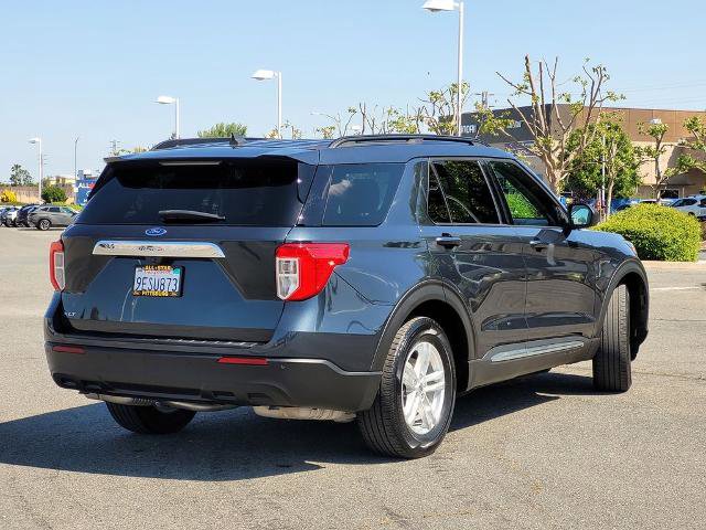 Certified 2022 Ford Explorer XLT RWD image 4