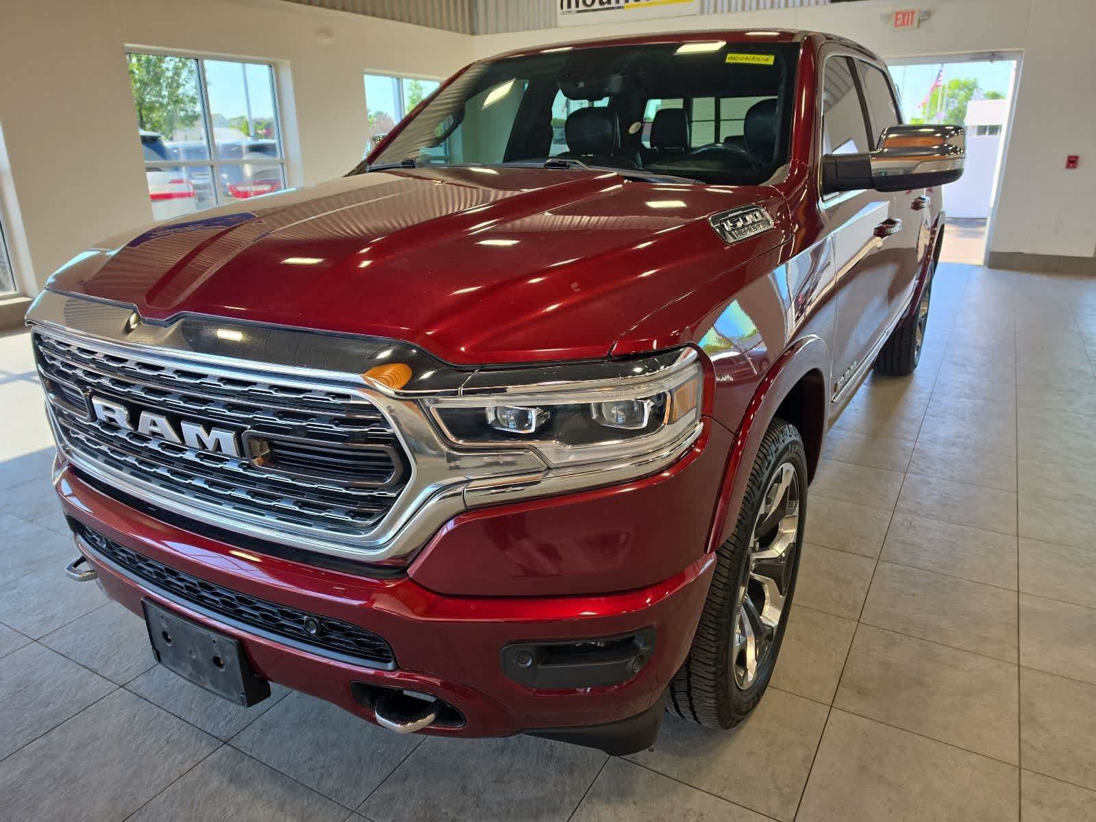 Used 2020 RAM 1500 Limited w/ Body-Colour Bumper Group AWD/4WD video 2