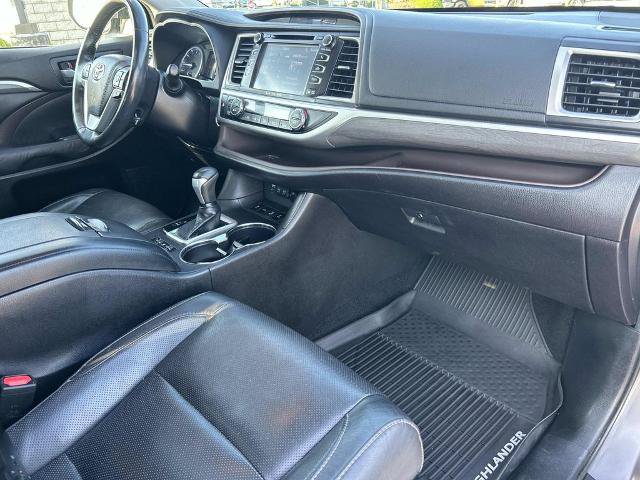 Used 2018 Toyota Highlander Limited w/ Protection Package #3 AWD/4WD image 24