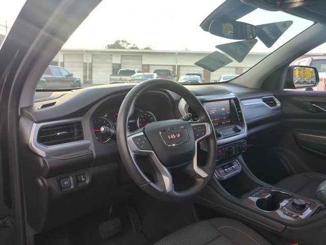 Used 2023 GMC Acadia SLE w/ Driver Convenience Package FWD image 17