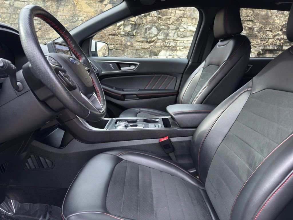 Certified 2022 Ford Edge ST-Line image 17