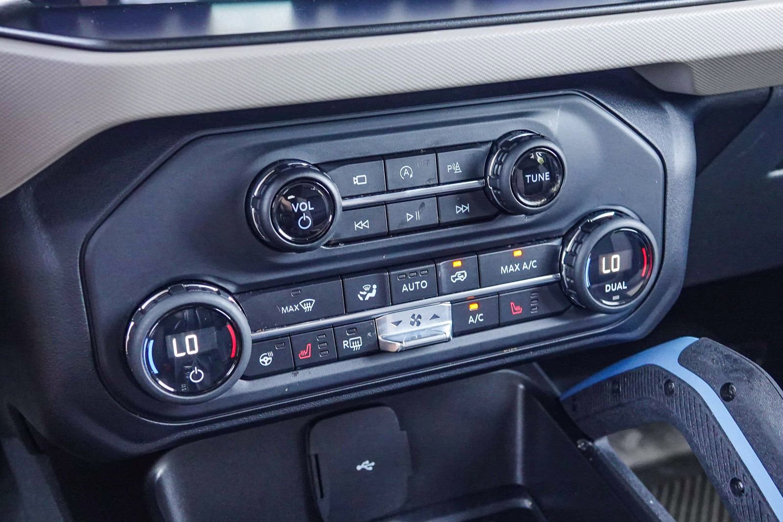 Certified 2021 Ford Bronco Wildtrak image 21