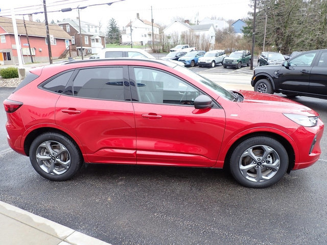 Certified 2023 Ford Escape ST-Line w/ Tech Pack #1 image 6