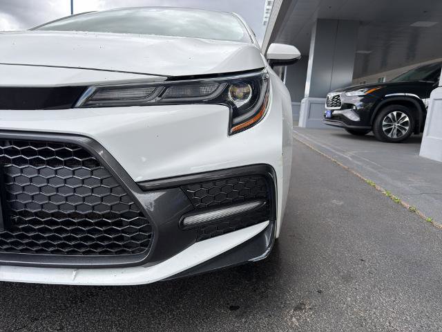 Used 2022 Toyota Corolla XSE FWD image 4
