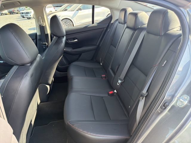 Used 2022 Nissan Sentra SR w/ SR Premium Package FWD image 18