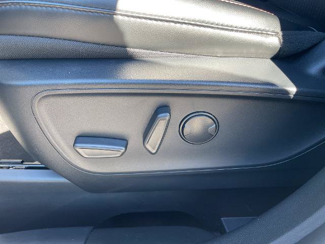 Certified 2024 Ford Escape ST-Line w/ Tech Pack #1 FWD image 27