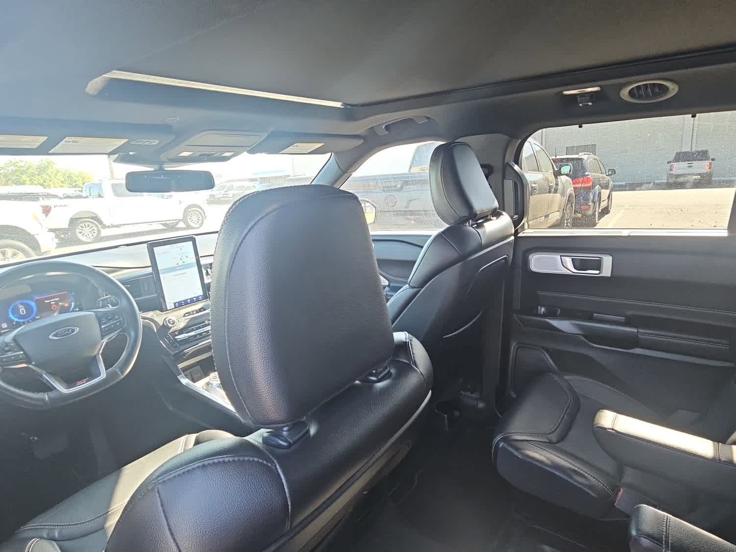 Certified 2020 Ford Explorer ST w/ ST High-Performance Pack AWD/4WD image 10
