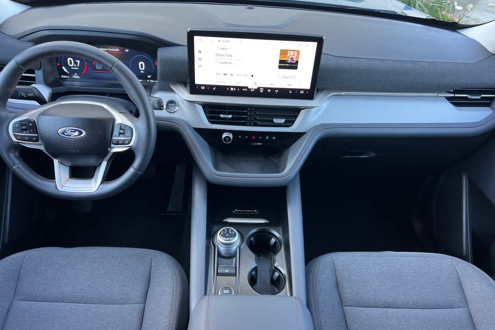 Certified 2025 Ford Explorer Active image 9