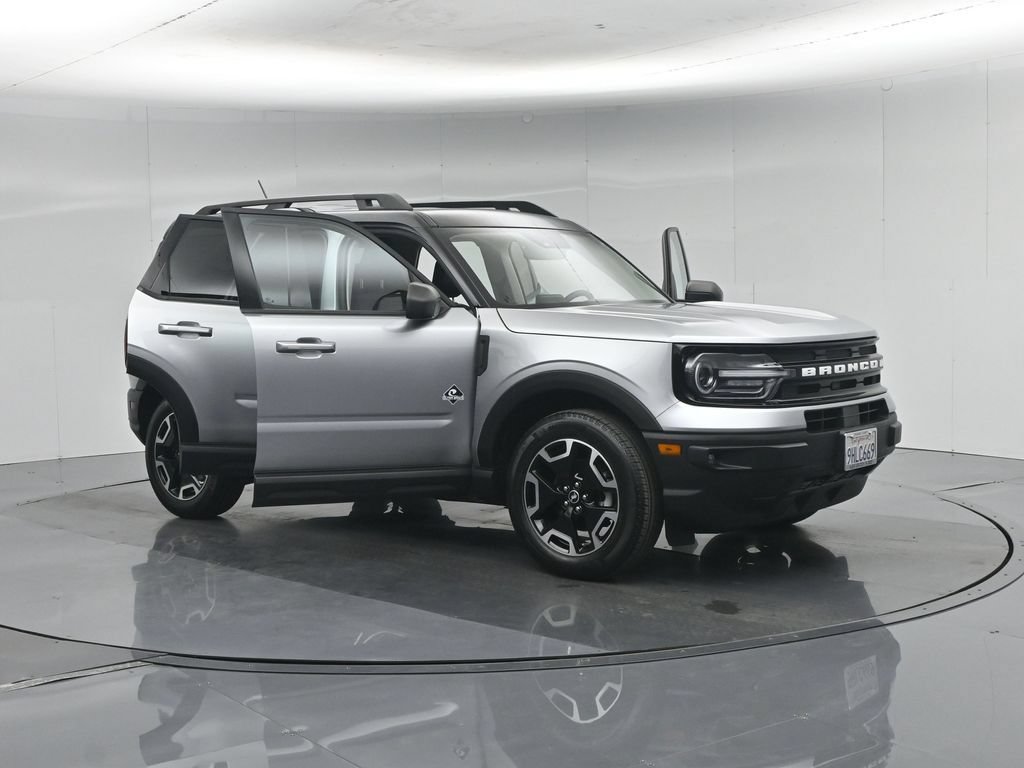 Certified 2023 Ford Bronco Sport Outer Banks w/ Tech Package AWD/4WD image 35