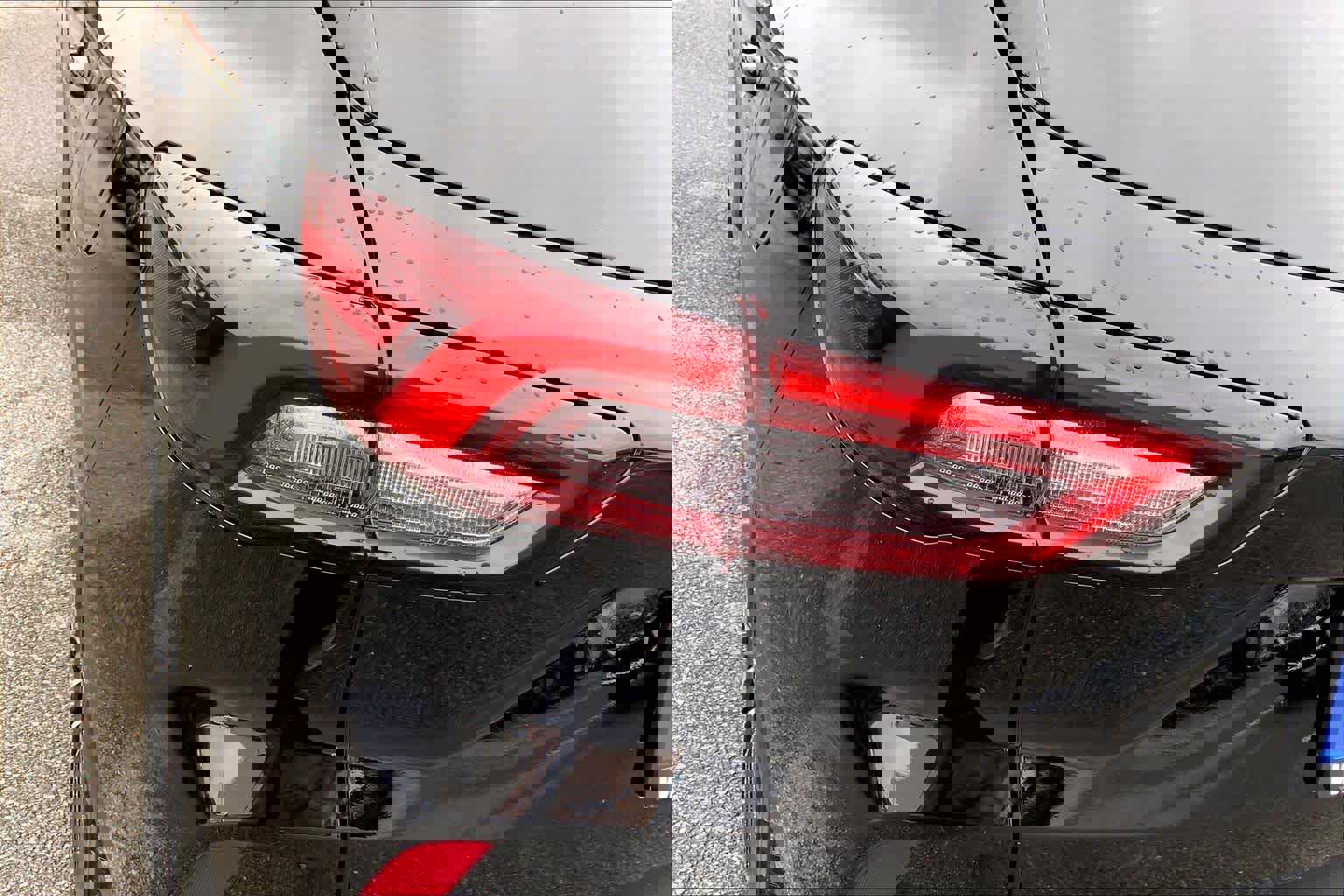 Certified 2025 Ford Escape SE image 28