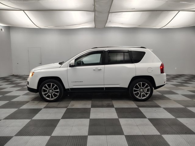 Used 2017 Jeep Compass High Altitude AWD/4WD image 5