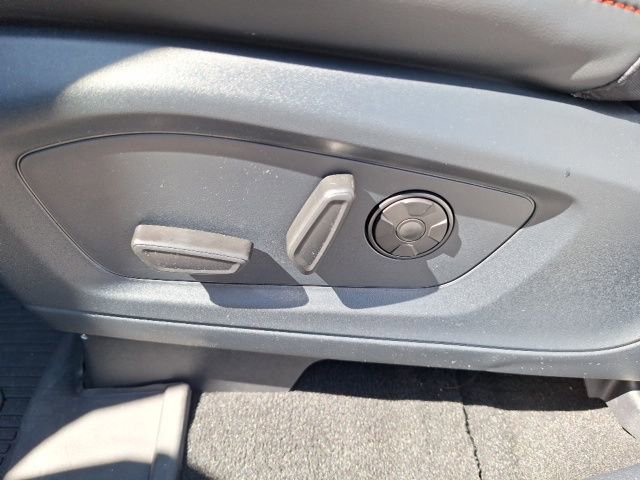 Certified 2025 Ford Explorer ST-Line w/ Premium Package image 16