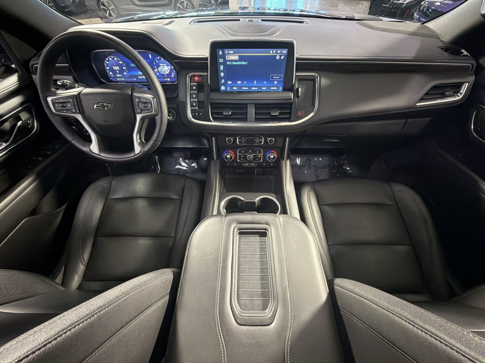 Used 2023 Chevrolet Tahoe Z71 w/ Luxury Package AWD/4WD image 35