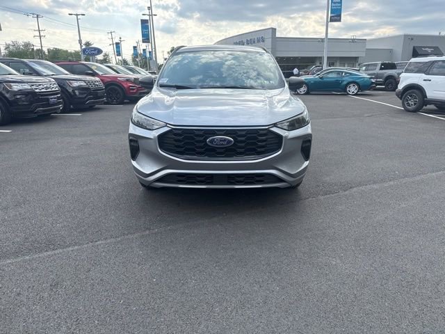 Certified 2023 Ford Escape ST-Line w/ Tech Pack #1 AWD/4WD image 2