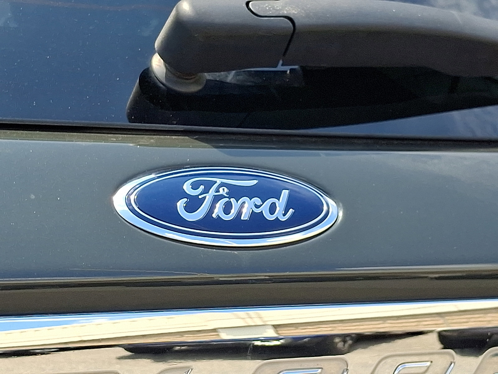 Certified 2022 Ford Explorer XLT image 30