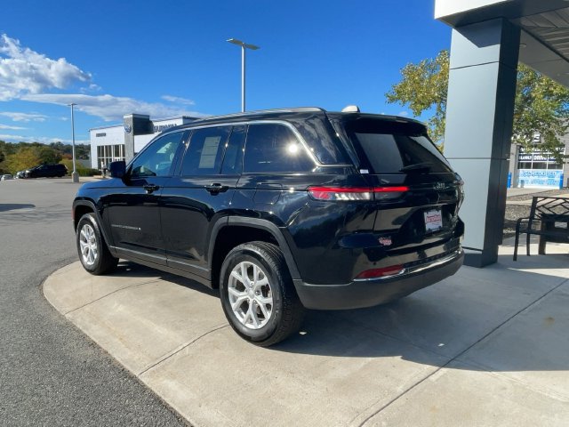 Used 2023 Jeep Grand Cherokee Limited AWD/4WD image 5