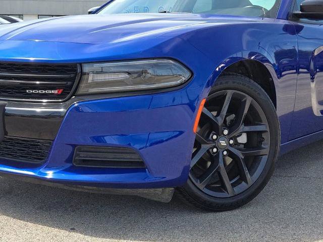 Used 2021 Dodge Charger SXT w/ Blacktop Package image 3