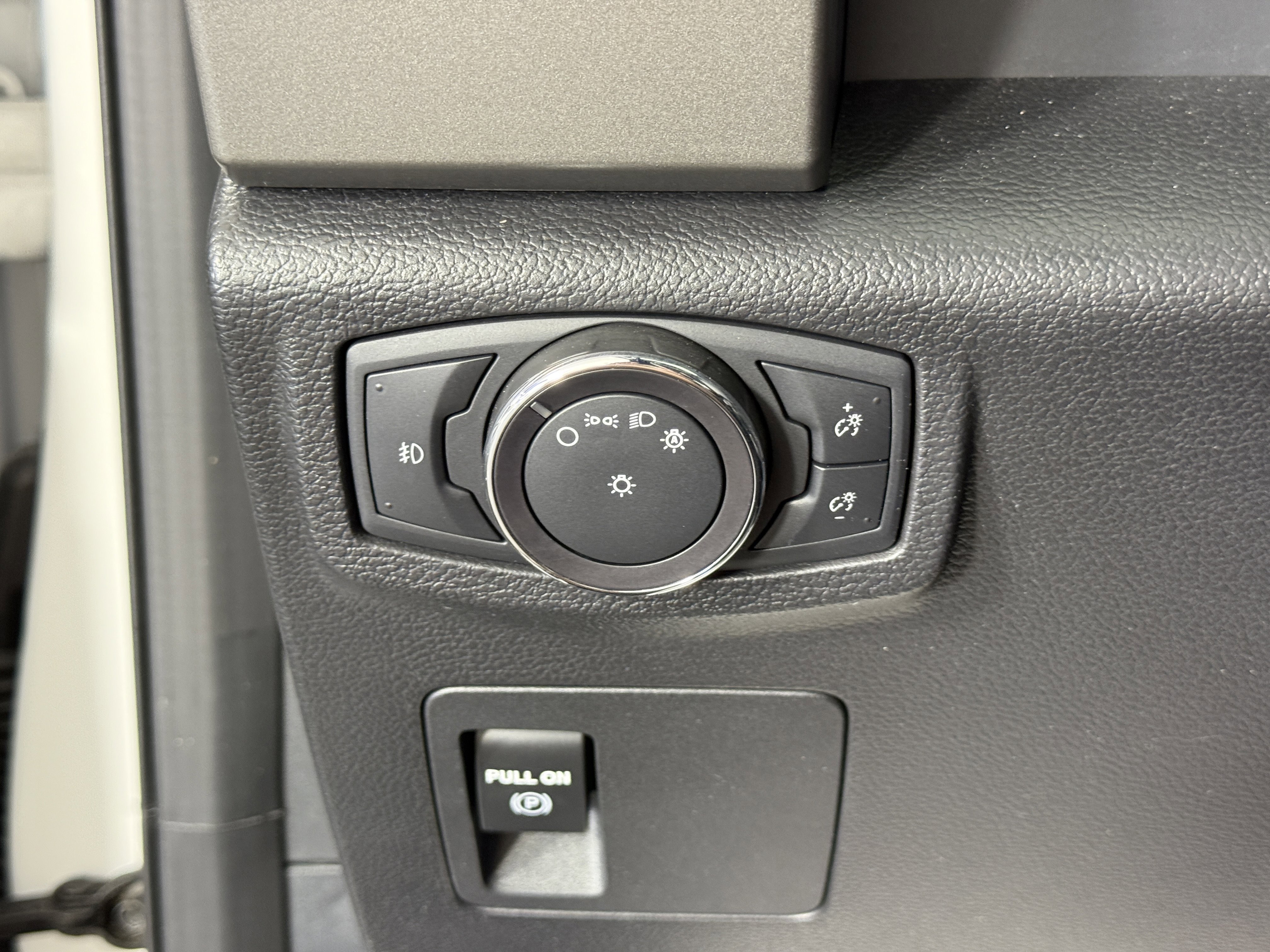 Certified 2020 Ford Expedition XLT image 23