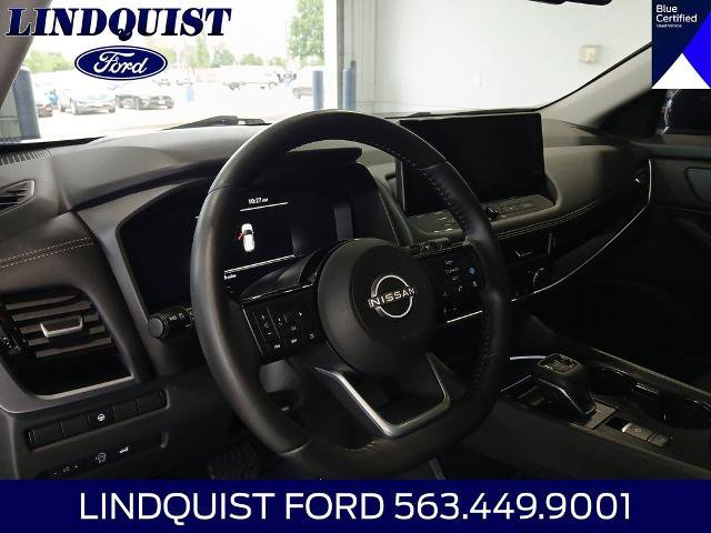 Used 2024 Nissan Rogue SL w/ SL Premium Package AWD/4WD image 11