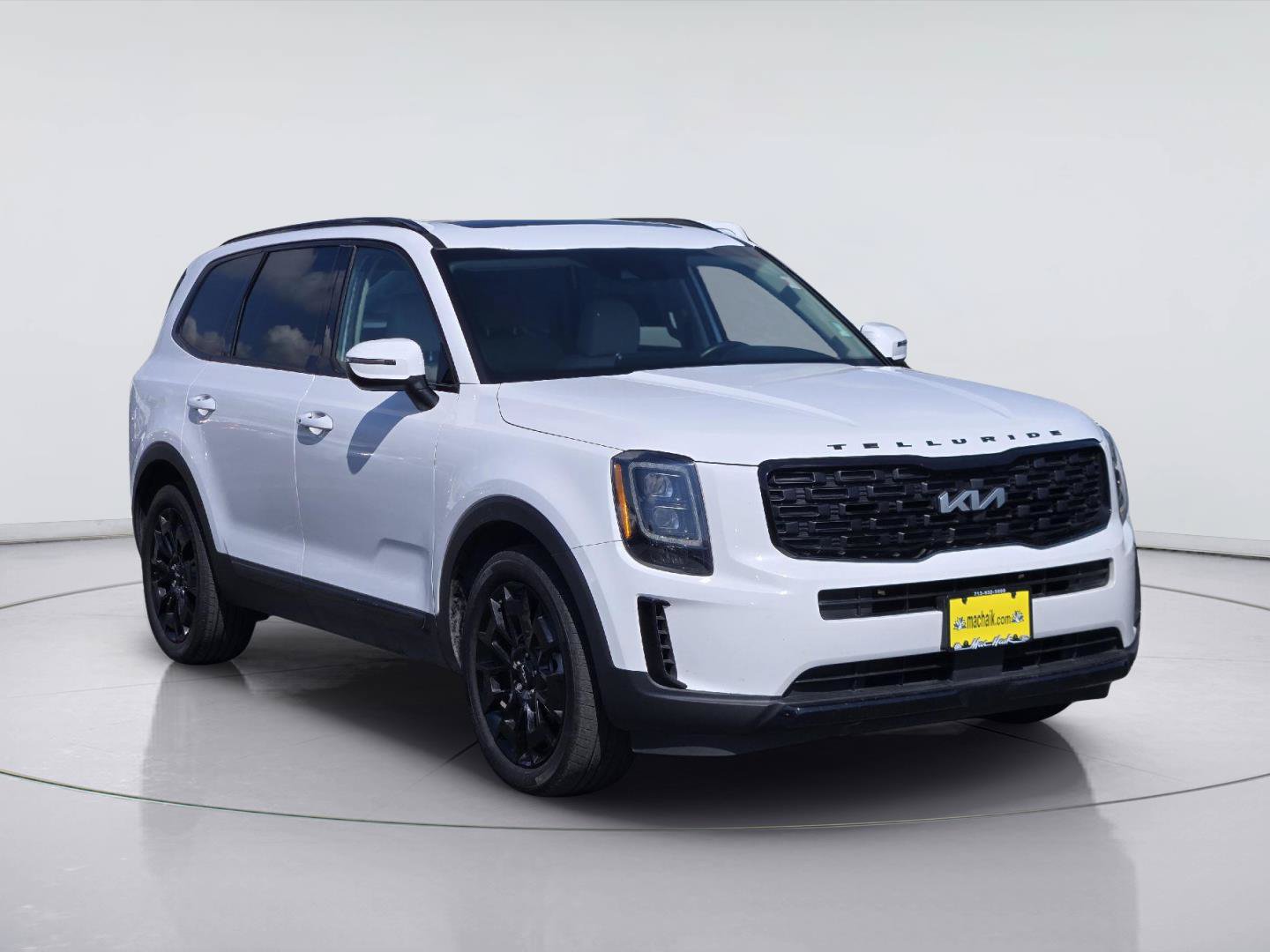 Used 2022 Kia Telluride EX w/ EX Premium Package AWD/4WD image 3
