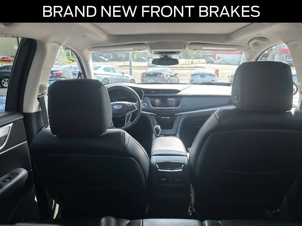 Used 2018 Cadillac XT5 Premium Luxury FWD image 8