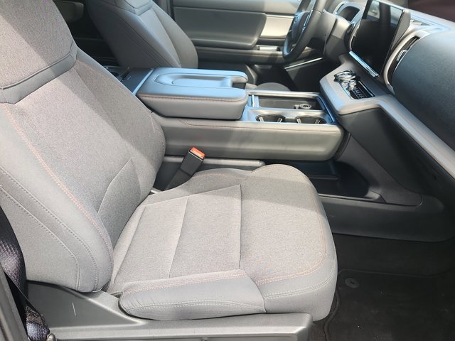 Certified 2025 Ford Expedition Active AWD/4WD image 18